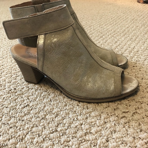 Gabor neutral coloured shoe - Picture 2 of 3